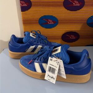 M7.5 W8.5 Adidas Samba Blue Sneakers with White Stripes